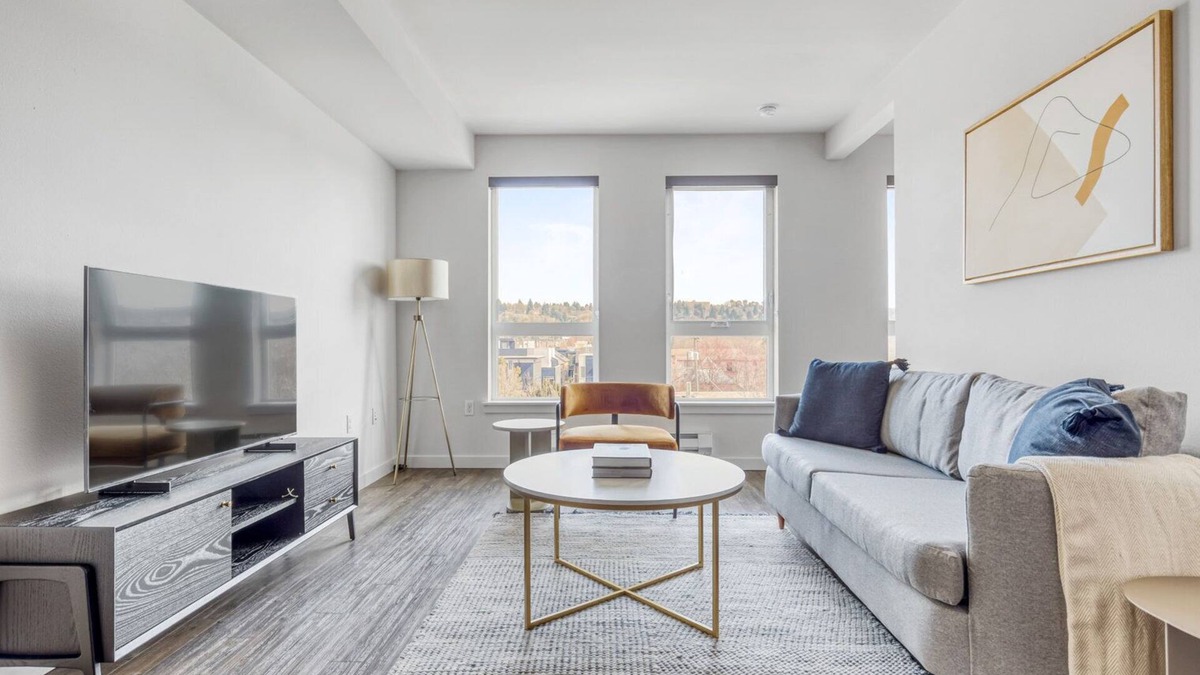 West Woodland Apartment | Amazing Ballard 1BR w/BBQ, Lounge & W/D, onsite retail, by Blueground