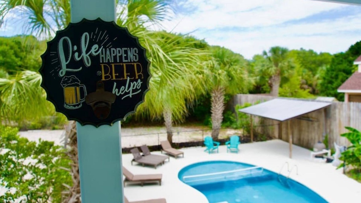Long Bay Estates Cottage | Amazing Beach House Duplex w/Private Pool & Nearby Beach