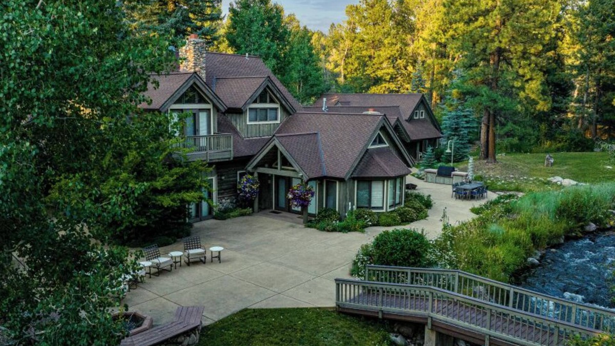 Durango - Purgatory House | Amazing cabin on 9 acres on the Florida River - Hot Tub - 20 Min to DGO