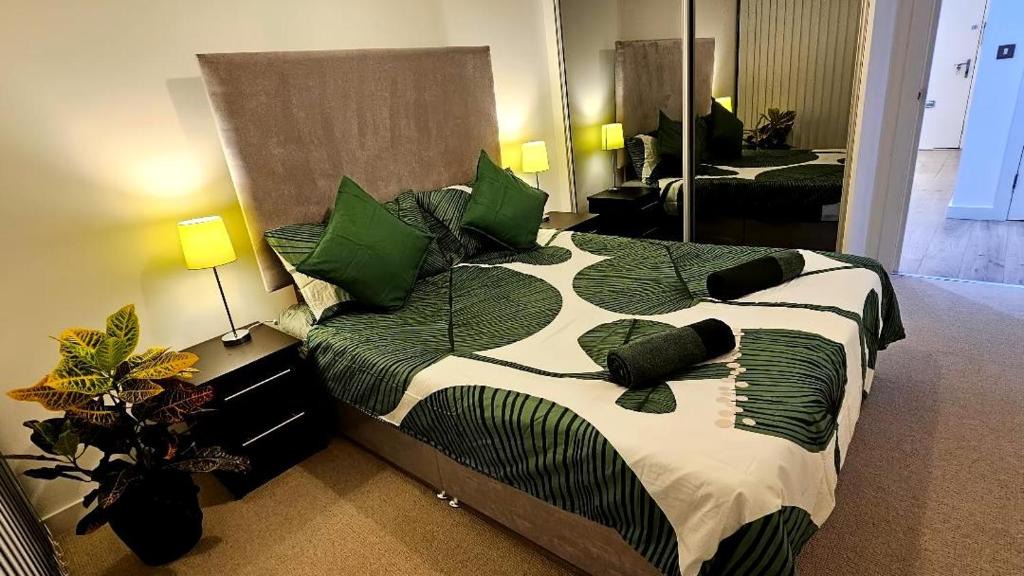 Stratford and New Town Apartment | Amazing flat near Stratford Station