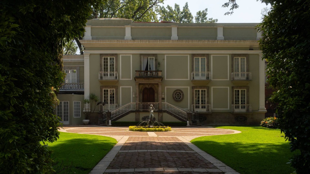 La Concepcion House | Amazing French Mansion in the heart of Coyoacan