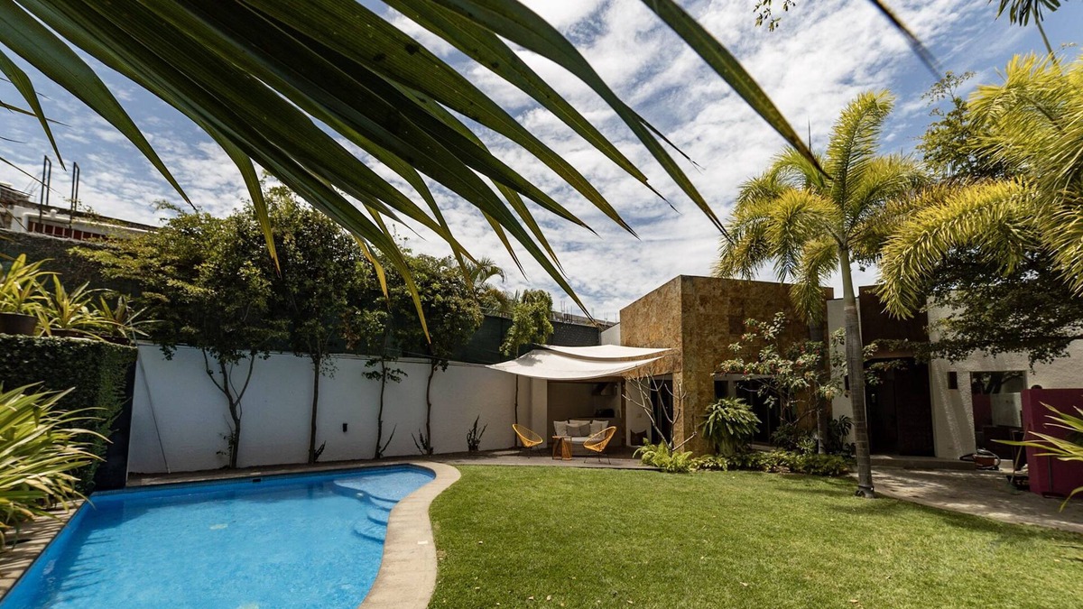 Palmar de Aramara Villa | Amazing Gardens Villa 10 min from beach!