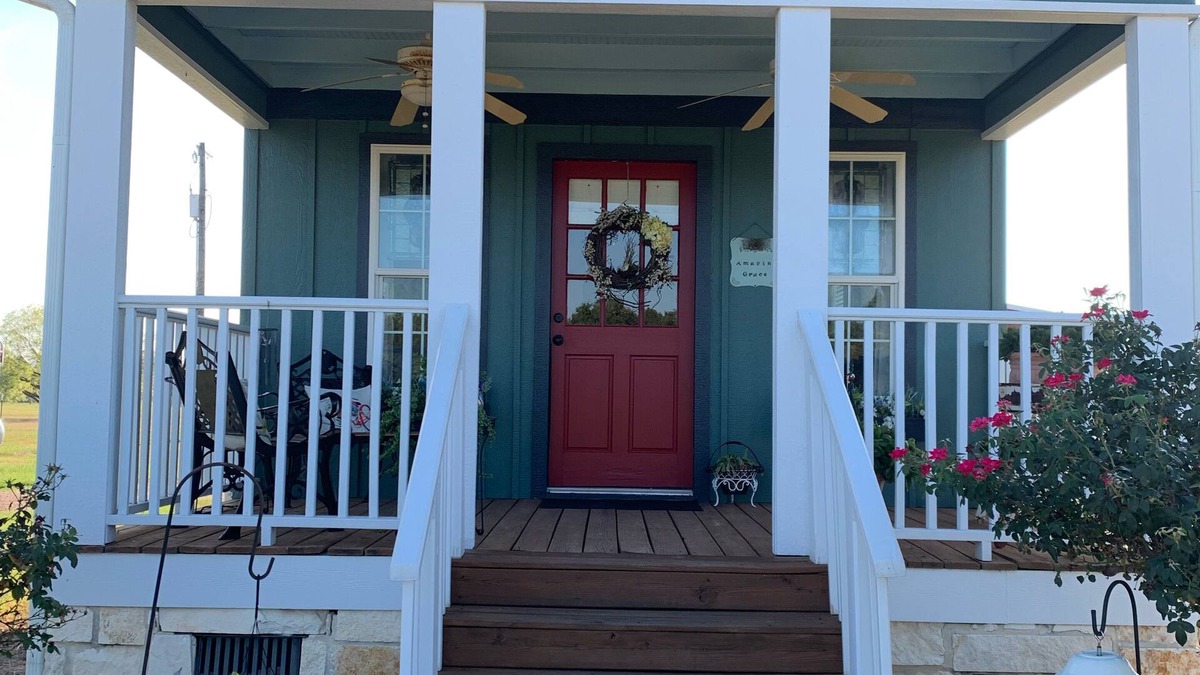 Burton Cottage | Amazing Grace Cottage