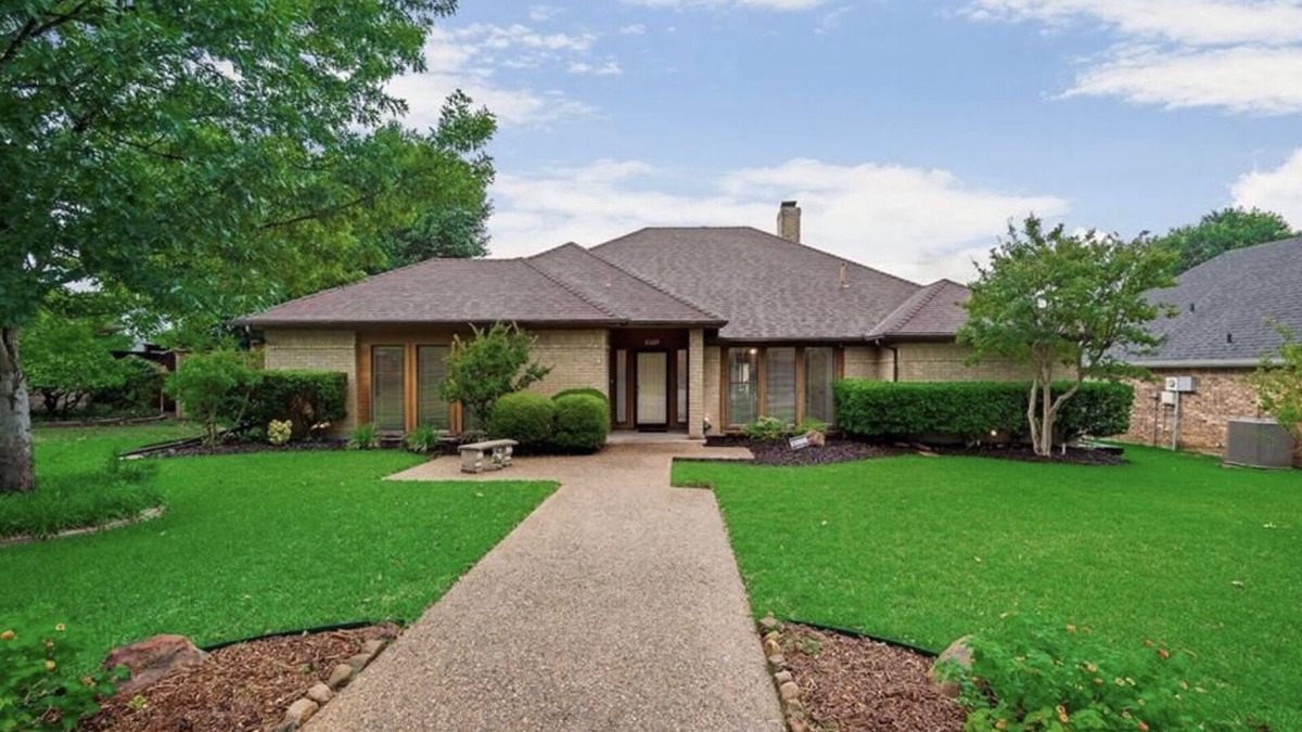 Garland House | *AMAZING GROUP HOUSE* PRIVATE POOL & GAME ROOM