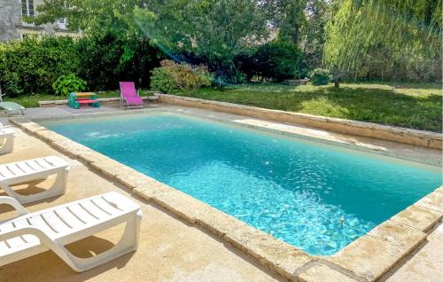 Saint-Christoly-Medoc House | Amazing Home In Saint-Christoly-Médoc