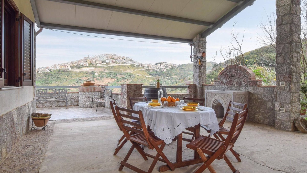 San Marco d'Alunzio House | Amazing home in San Marco D'Alunzio