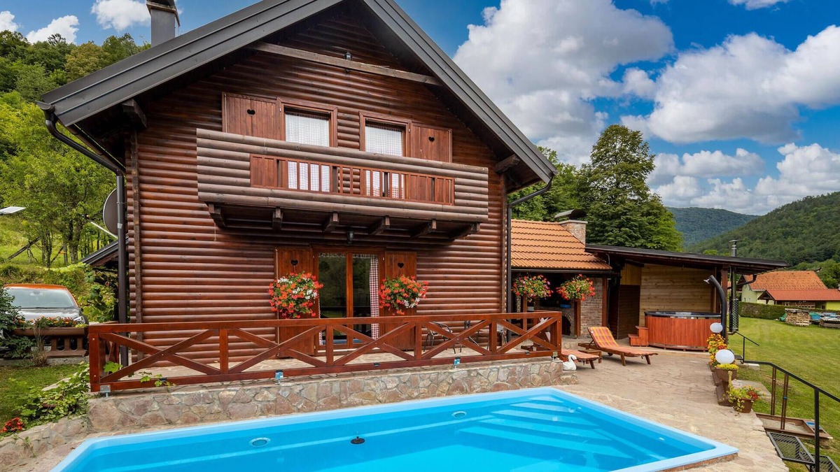 Presika House | Amazing home in Blazevci with sauna