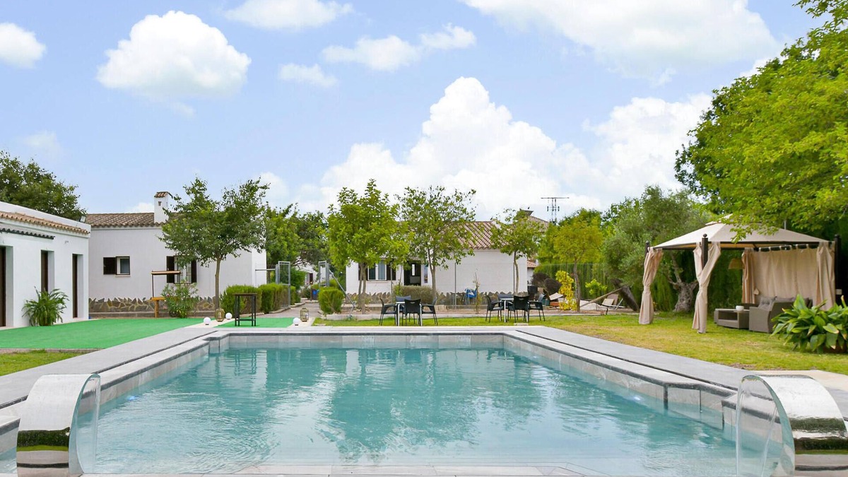 El Coronil House | Amazing home in El Coronil with WiFi