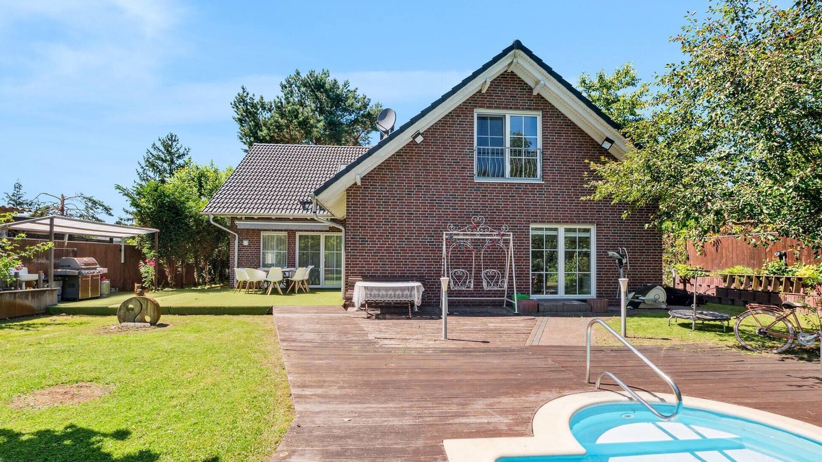 Falkensee House | Amazing home in Falkensee with Wi-Fi