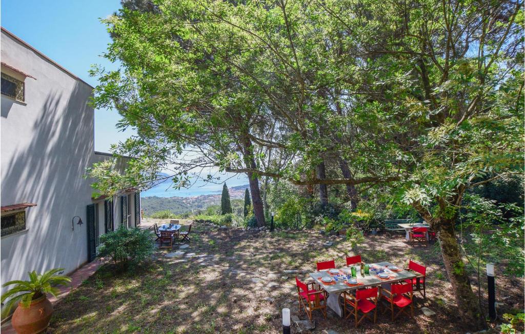 San Piero in Campo House | Amazing Home In San Piero In Campo