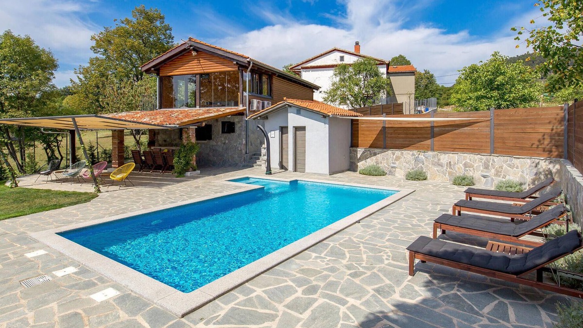 Klana House | Amazing home in Lisac with WiFi