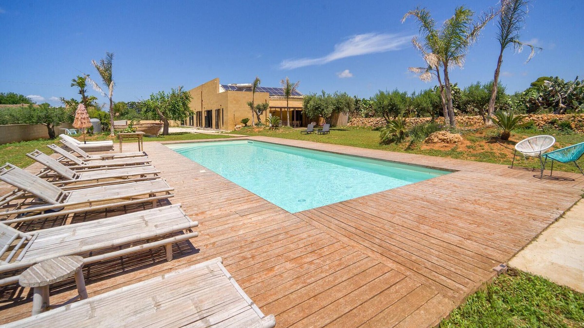 Marsala House | Amazing home in Marsala with WiFi