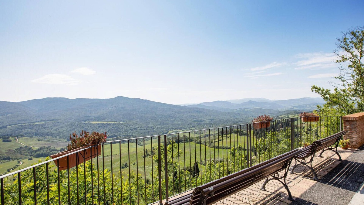 Mazzolla House | Amazing home in Mazzolla with WiFi