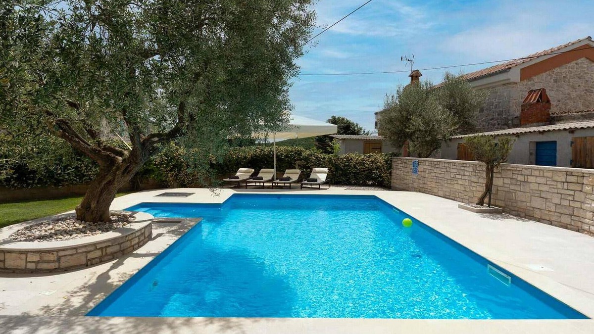 Dracevac House | Amazing home in Porec