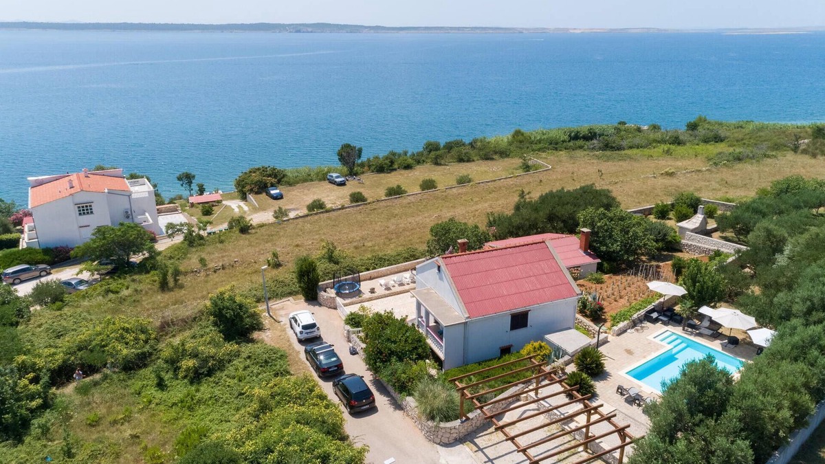 Rtina House | Amazing home in Rtina