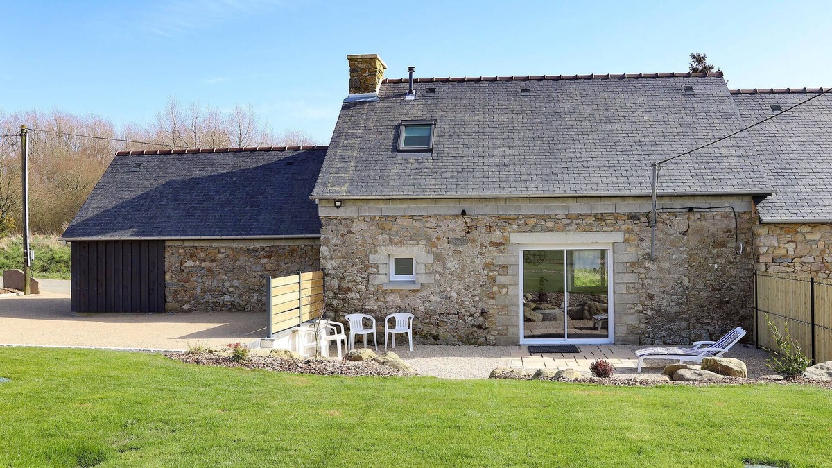 Runan House | Amazing home in Runan with WiFi