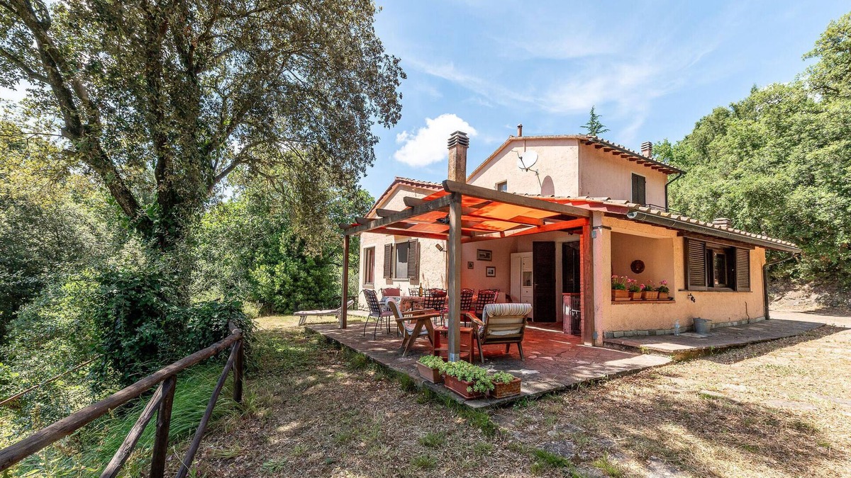 Sassetta House | Amazing home in Sassetta with WiFi