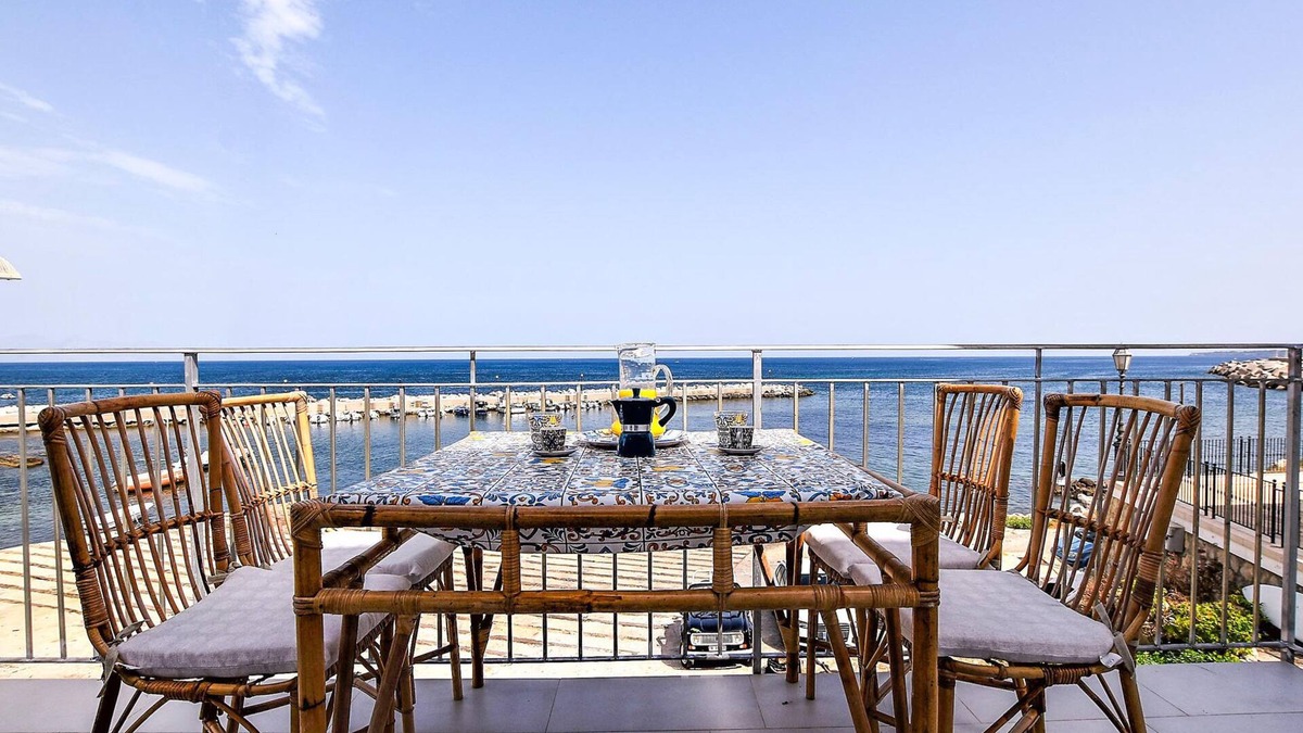 Trappeto House | Amazing home in Trappeto with WiFi