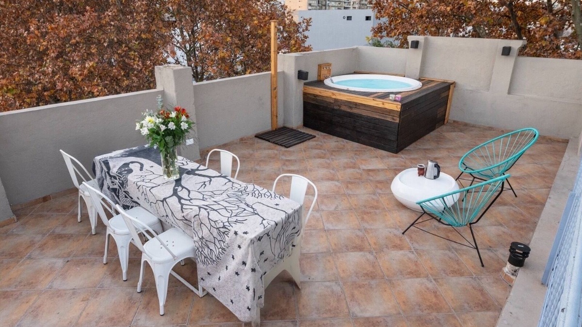 Palermo House | Amazing House 5 bed 5 Bath Terrace/bbq Jacuzzi Breakfast In Palermo