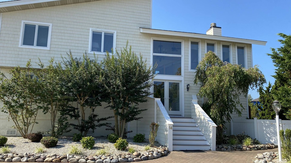 Harvey Cedars House | AMAZING LAGOON FRONT HOUSE WITH HEATED POOL AND HOT TUB IN HARVEY CEDARS, LBI