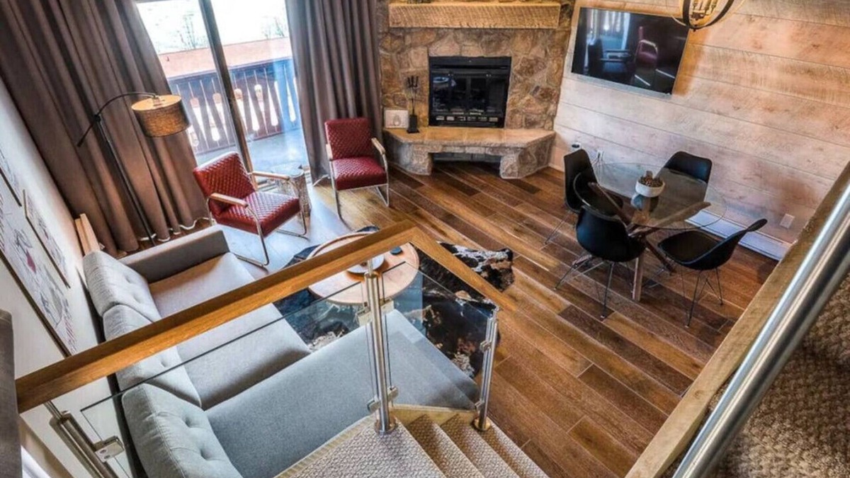 Mont-Tremblant Condo | Amazing Lake/Mountain View 5min to Tremblant(439)