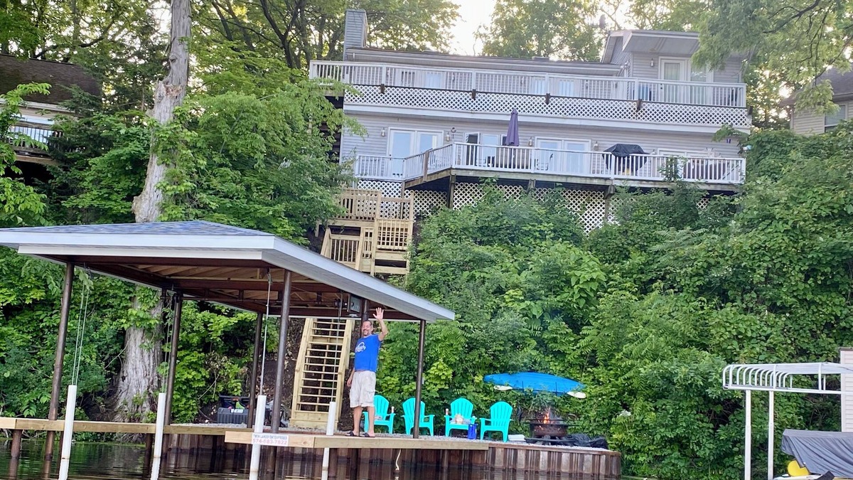 Monticello House | Amazing Lakefront House with all the Amenities!