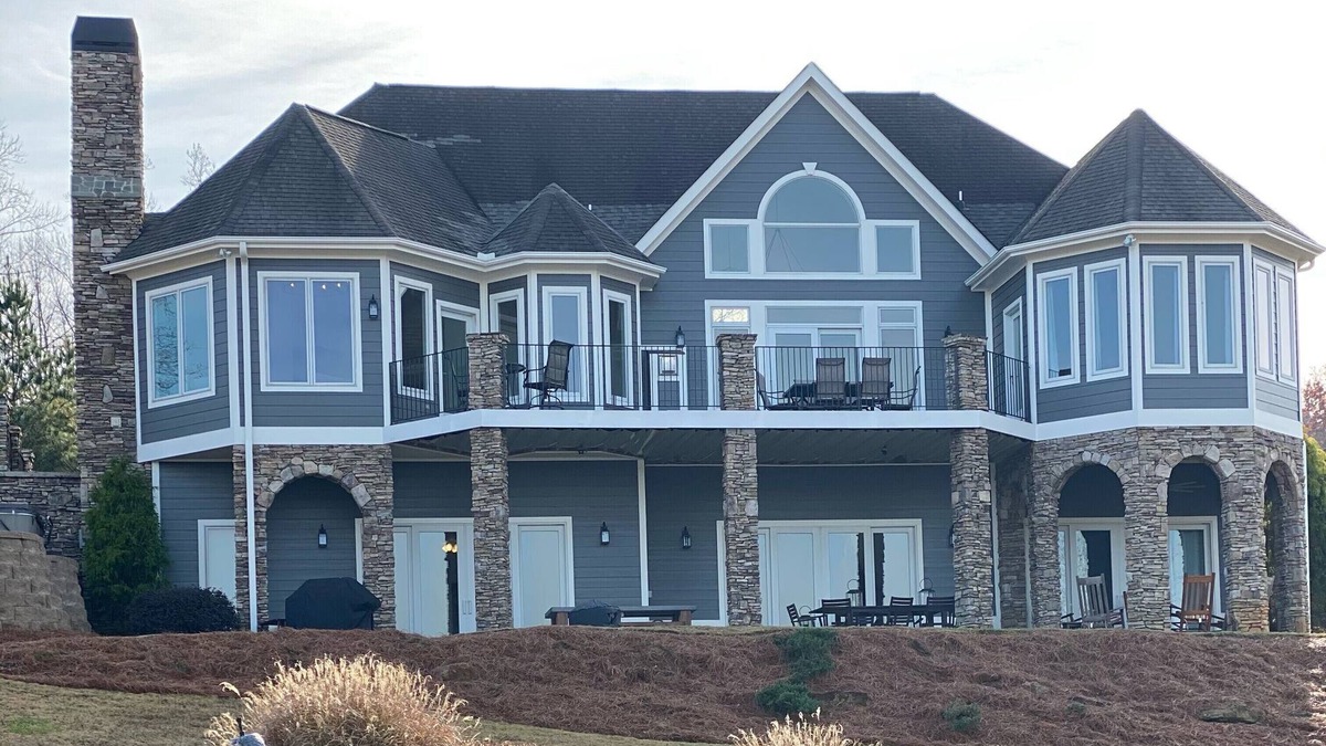 Six Mile House | Amazing Mountain, Lake and Private Island Views ~ Hot Tub ~ Kayaks ~ Pizza Oven!