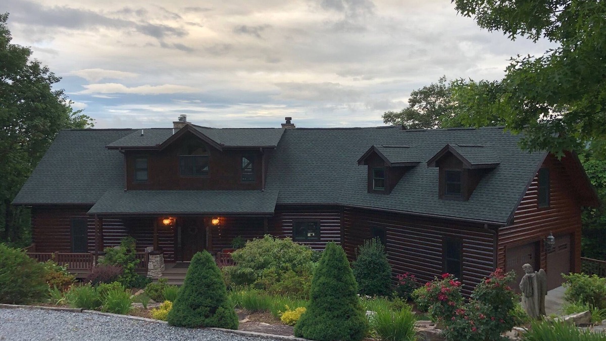 Pisgah Forest House | Amazing Mountain Views - 5 Bedrooms. 4.5 bathrooms