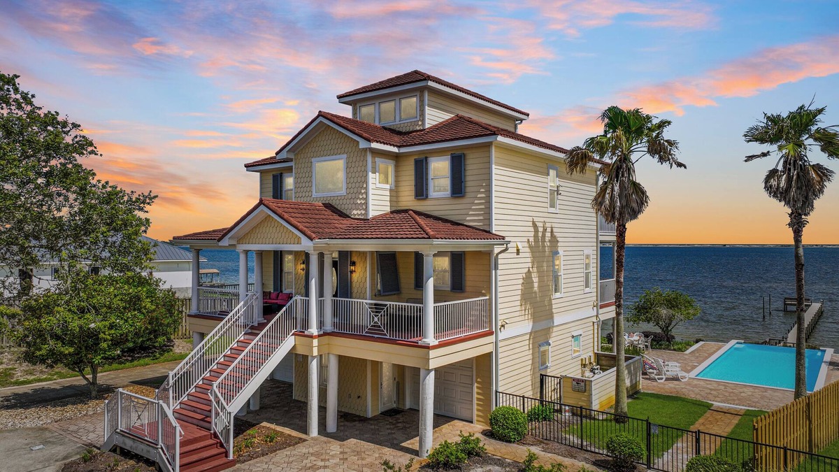 Mary Esther House | Amazing Navarre Getaway, Incredible Views, Amenities!