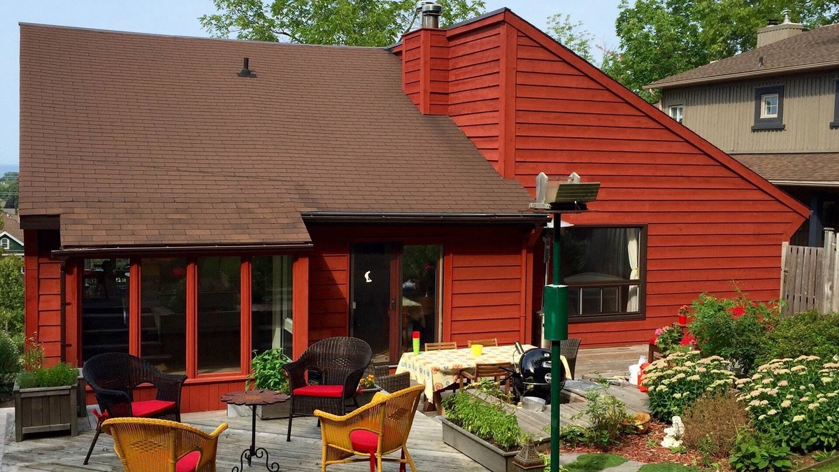 Grimsby House | Amazing Niagara Wine Country Cottage 3 Bdrm, 3 bath, Lake/TO Skyline