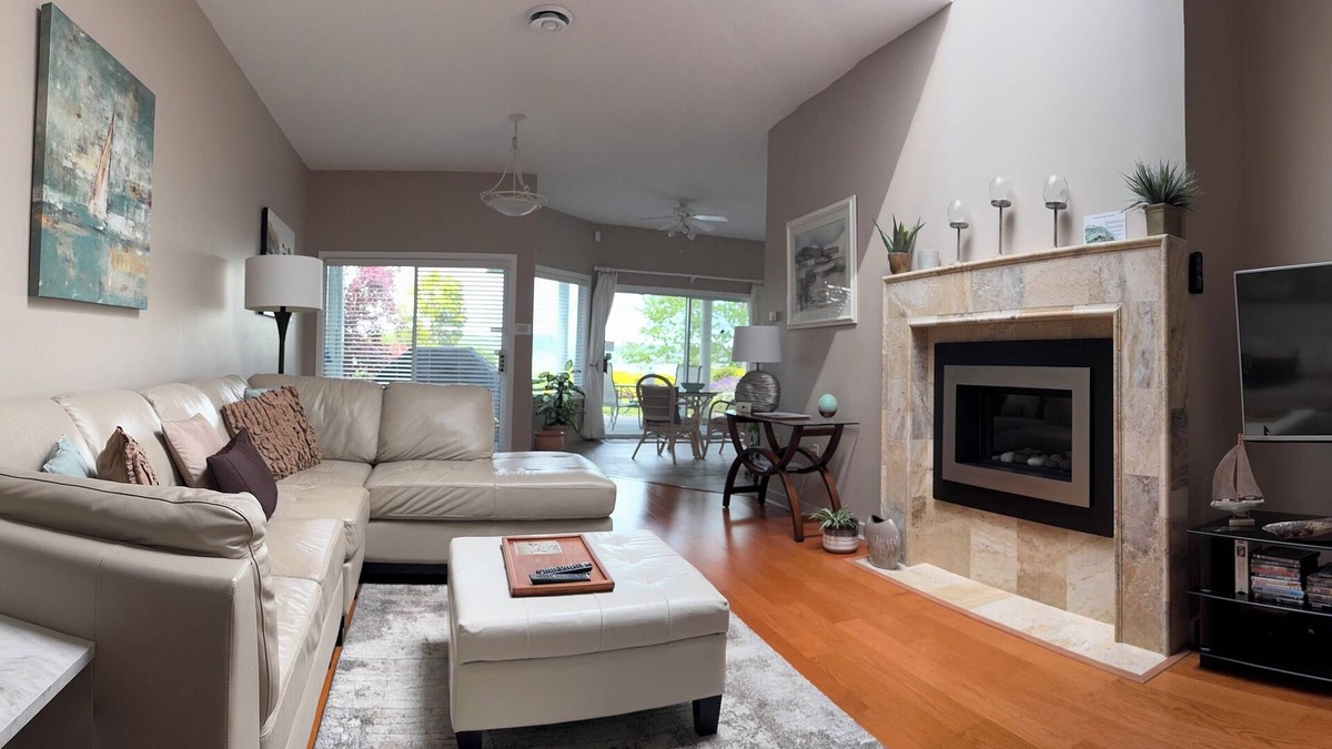 Regional District of Nanaimo Condo | Amazing ocean views from our ocean front condo. Only steps from the beach.n