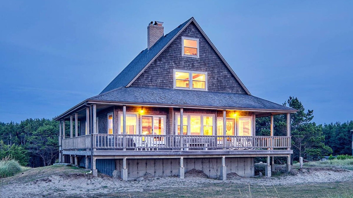 Ocean Park House | Amazing Ocean Views, Pets Ok, Beachfront, Xbox, 75" Theater (Weath)