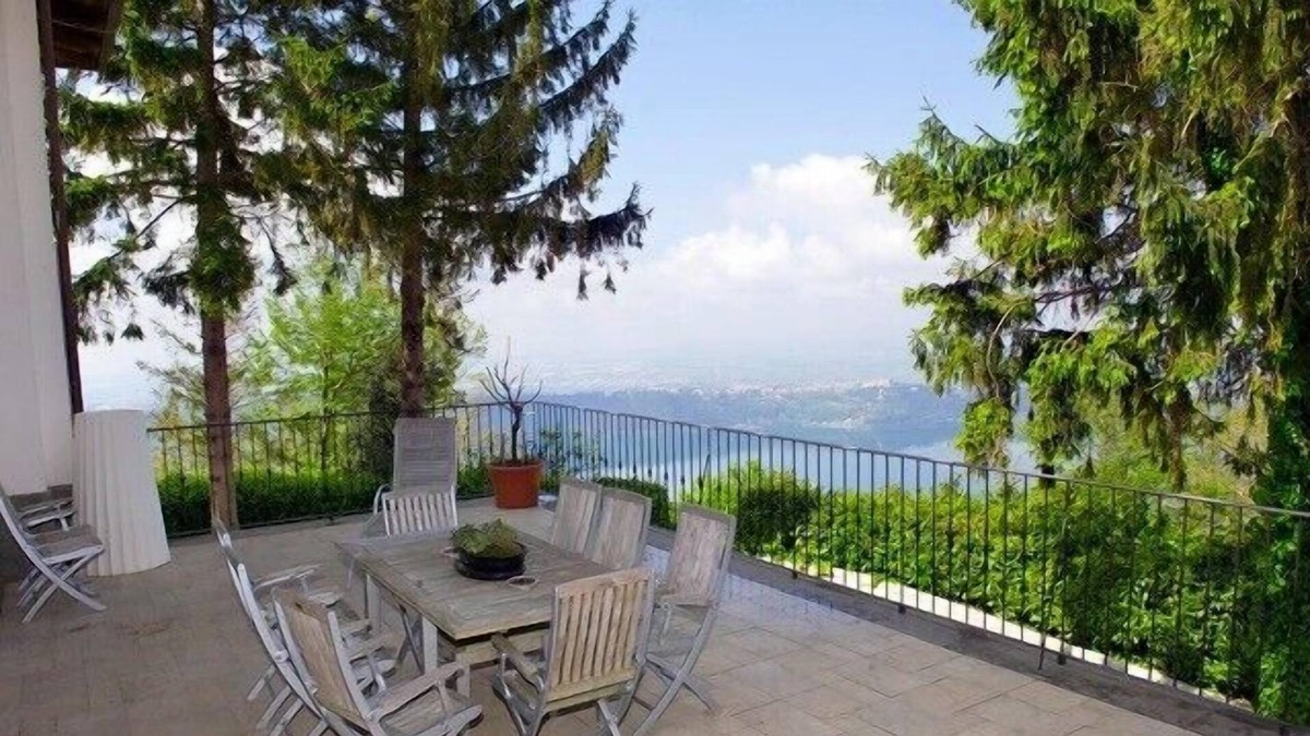 Rocca di Papa Villa | AMAZING PANORAMIC VILLA OVERLOOKING THE LAKE