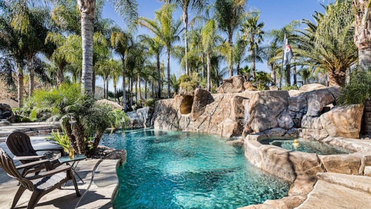Menifee House | Amazing Pool Oasis Getaway with waterfall & slide! Instagram- resortliving4you