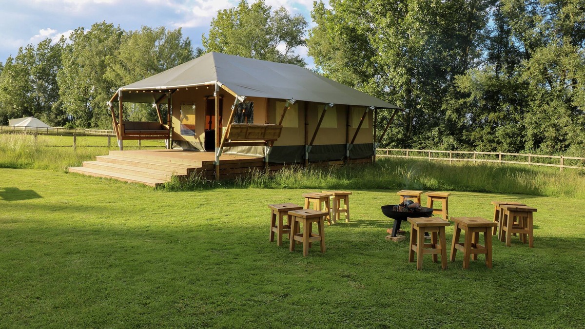 Littleport Cabin | Amazing Safari Lodge With Wild Swimming Lake