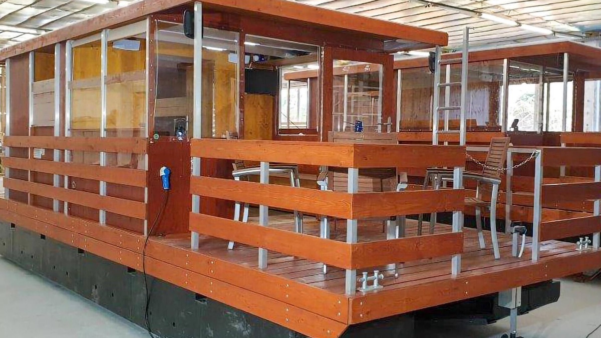 Neuruppin Boat Rental | Amazing ship in Neuruppin with WiFi