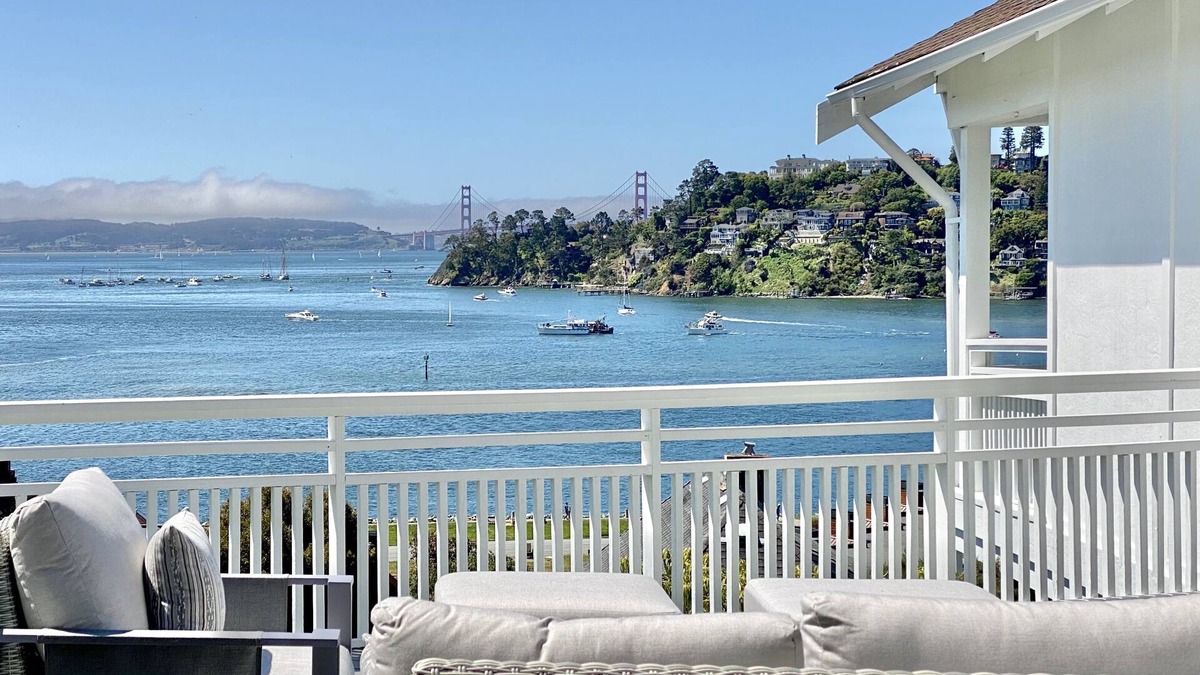 Belvedere Tiburon House | Amazing Views and Walkable to Downtown! Historic 3/2 Home, Sleeps 8