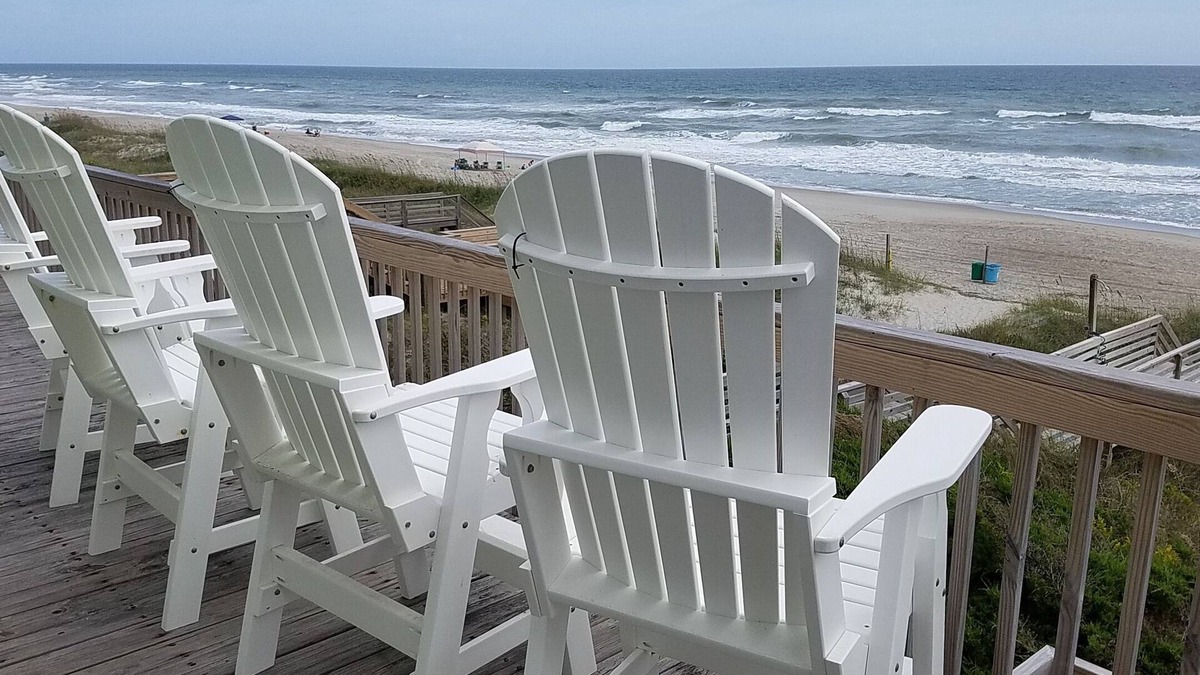 Emerald Isle House | Amazing Views - OCEANFRONT 1/2 Duplex!