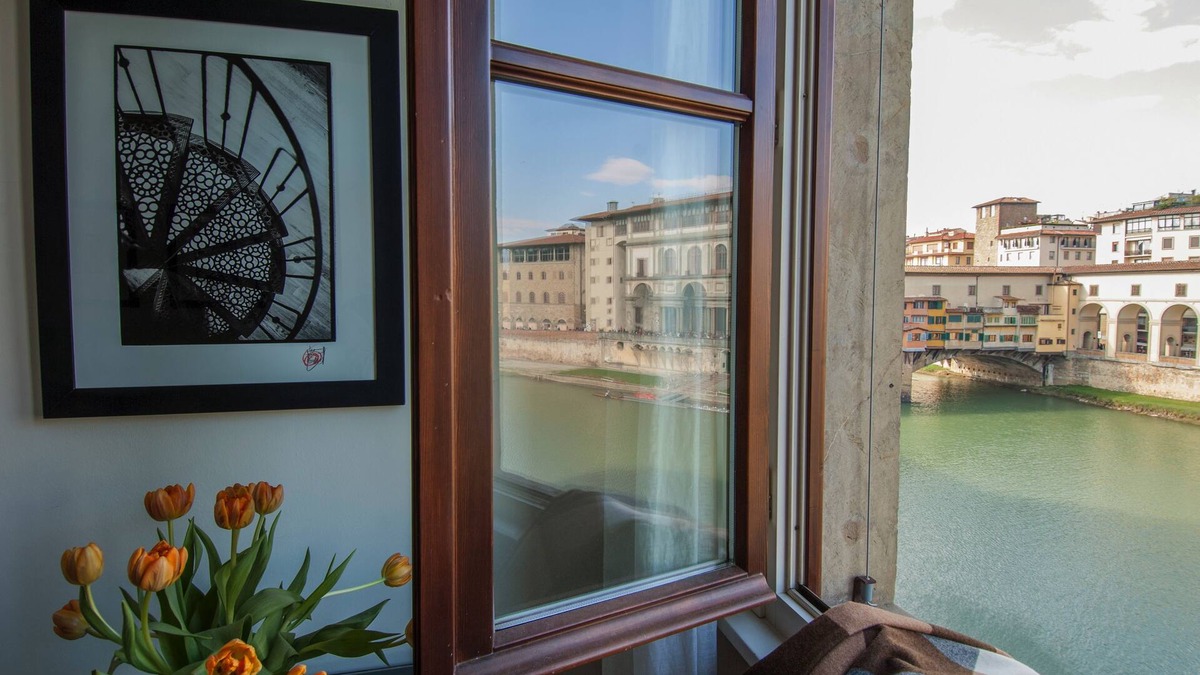 San Niccolo Apartment | Amazing Views of Ponte Vecchio and Uffizi - Extremely silent - Modern - WiFi