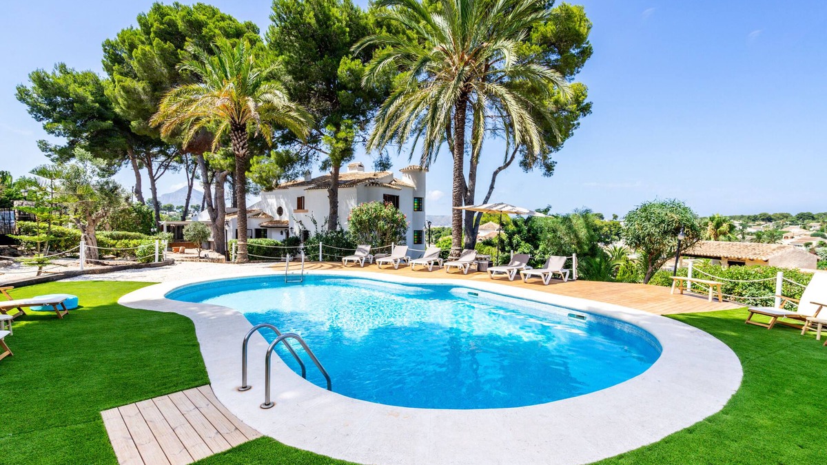 El Tosalet Villa | Amazing Villa with Views, Large pool area and 2 BBQ dining stations.
