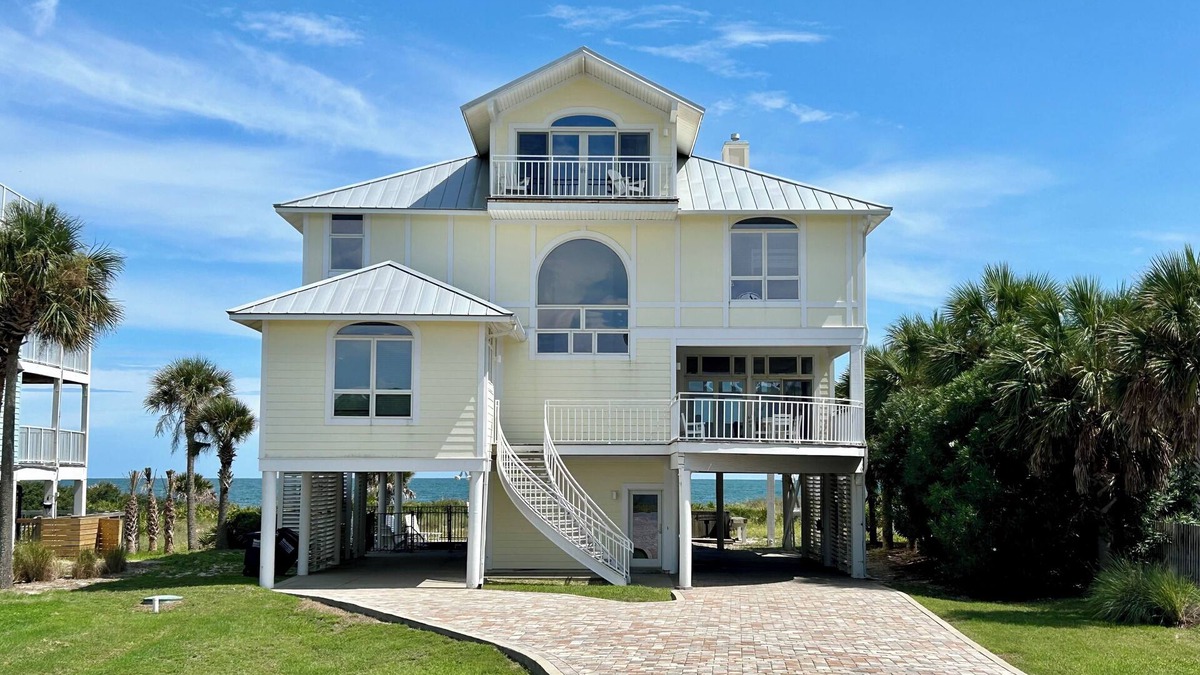 Plantation House | Amelia - Gulf front, St. George Island, FL