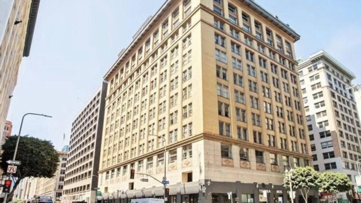 Downtown Los Angeles Condo | Amenity Galore Trendy Loft In the Center of DTLA