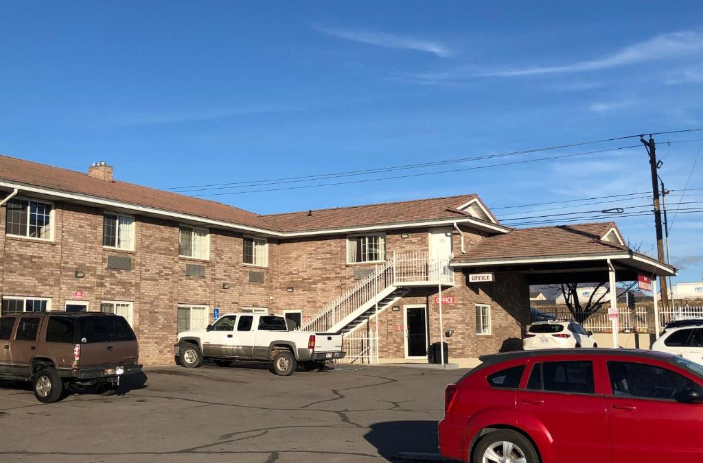 Sunset Hotel | Ameri-Stay Inn & Suites