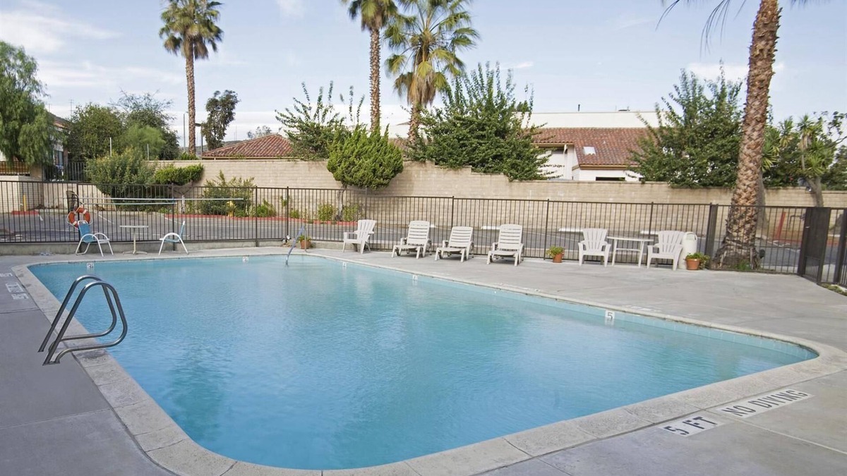 Thousand Oaks Hotel | Americas Best Value Inn Thousand Oaks