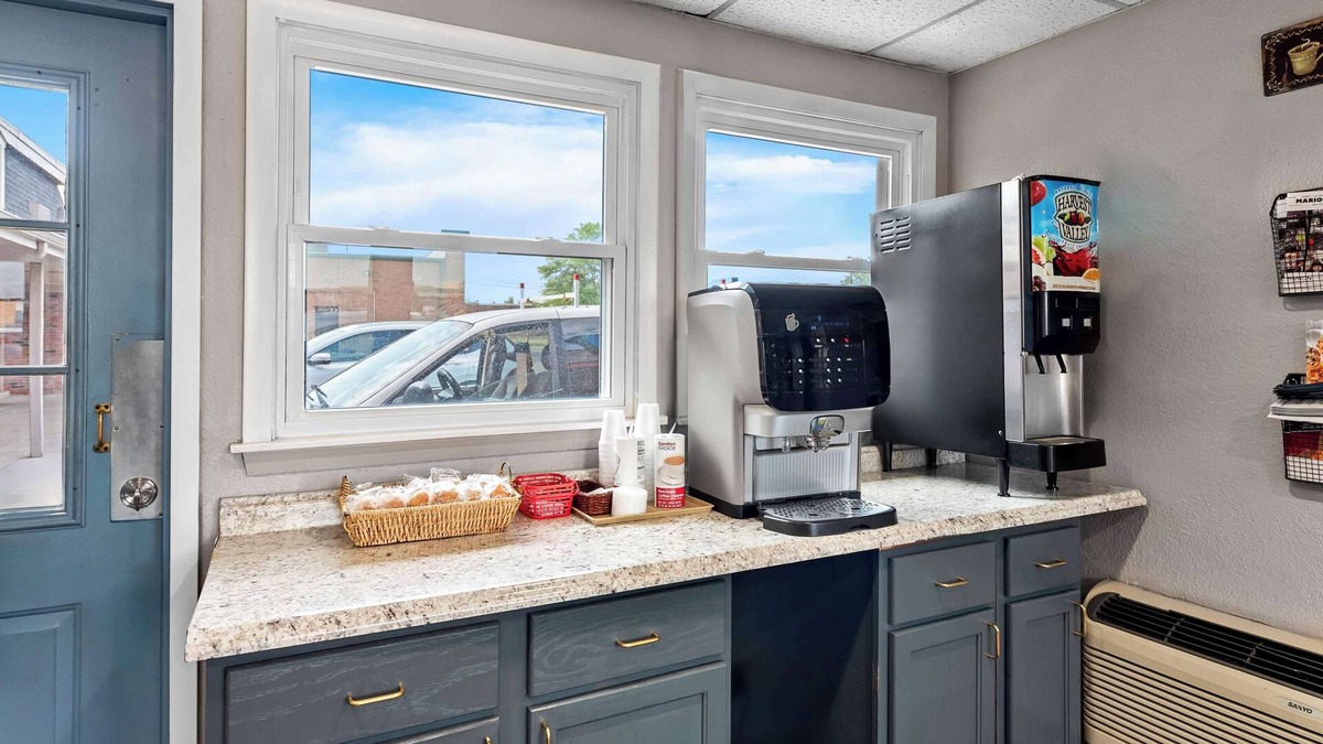 Marion Hotel | Americas Best Value Inn Marion, OH