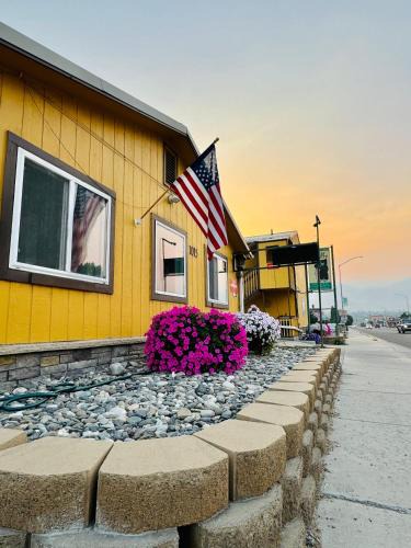 Salmon Hotel | Americas Best Value Inn