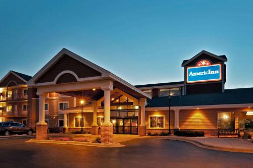 Chanhassen Hotel | AmericInn by Wyndham Chanhassen