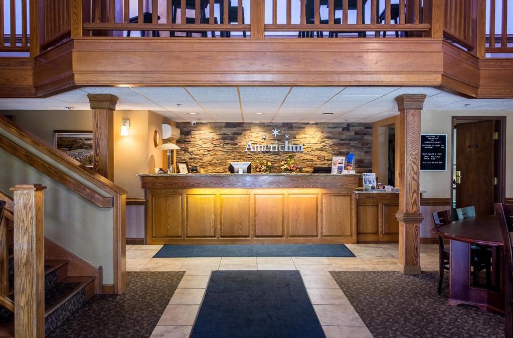 Howard Hotel | AmericInn by Wyndham Green Bay West