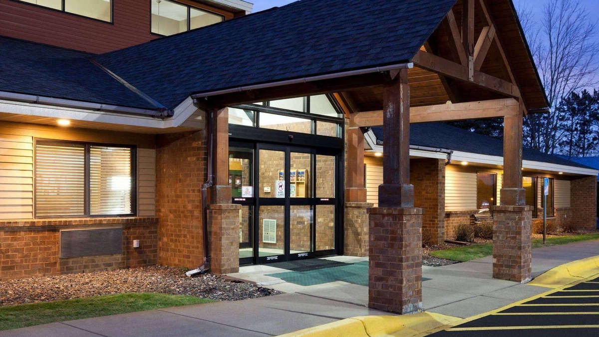 Mora Hotel | AmericInn by Wyndham Mora