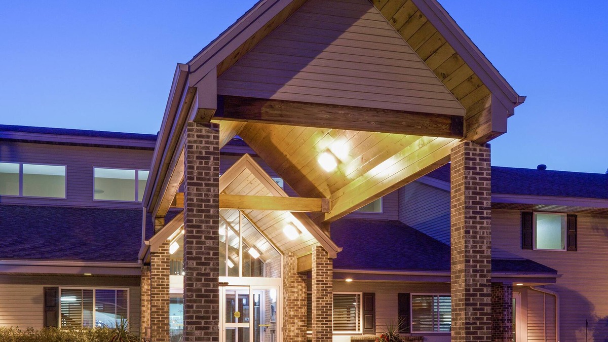 Rhinelander Hotel | AmericInn by Wyndham Rhinelander